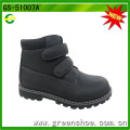 Nouveaux bottes enfants en Chine